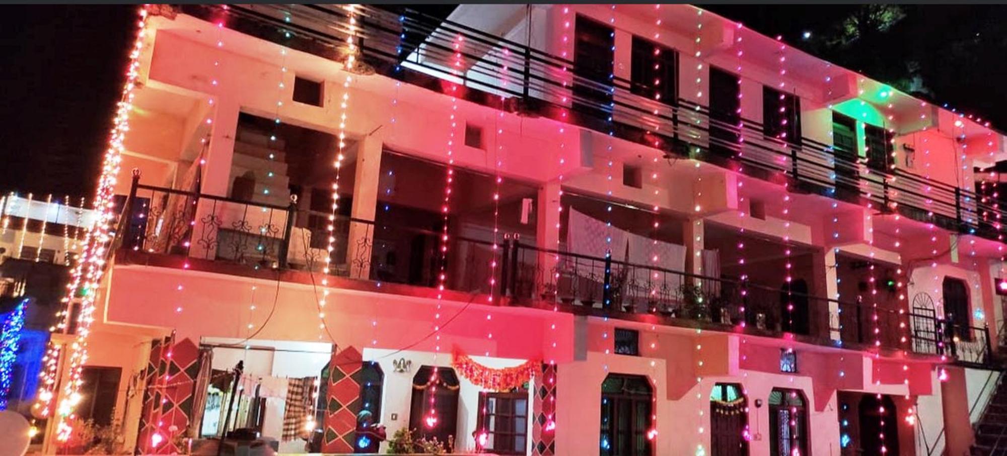 Astha Guest House Gopeshwar Exterior photo