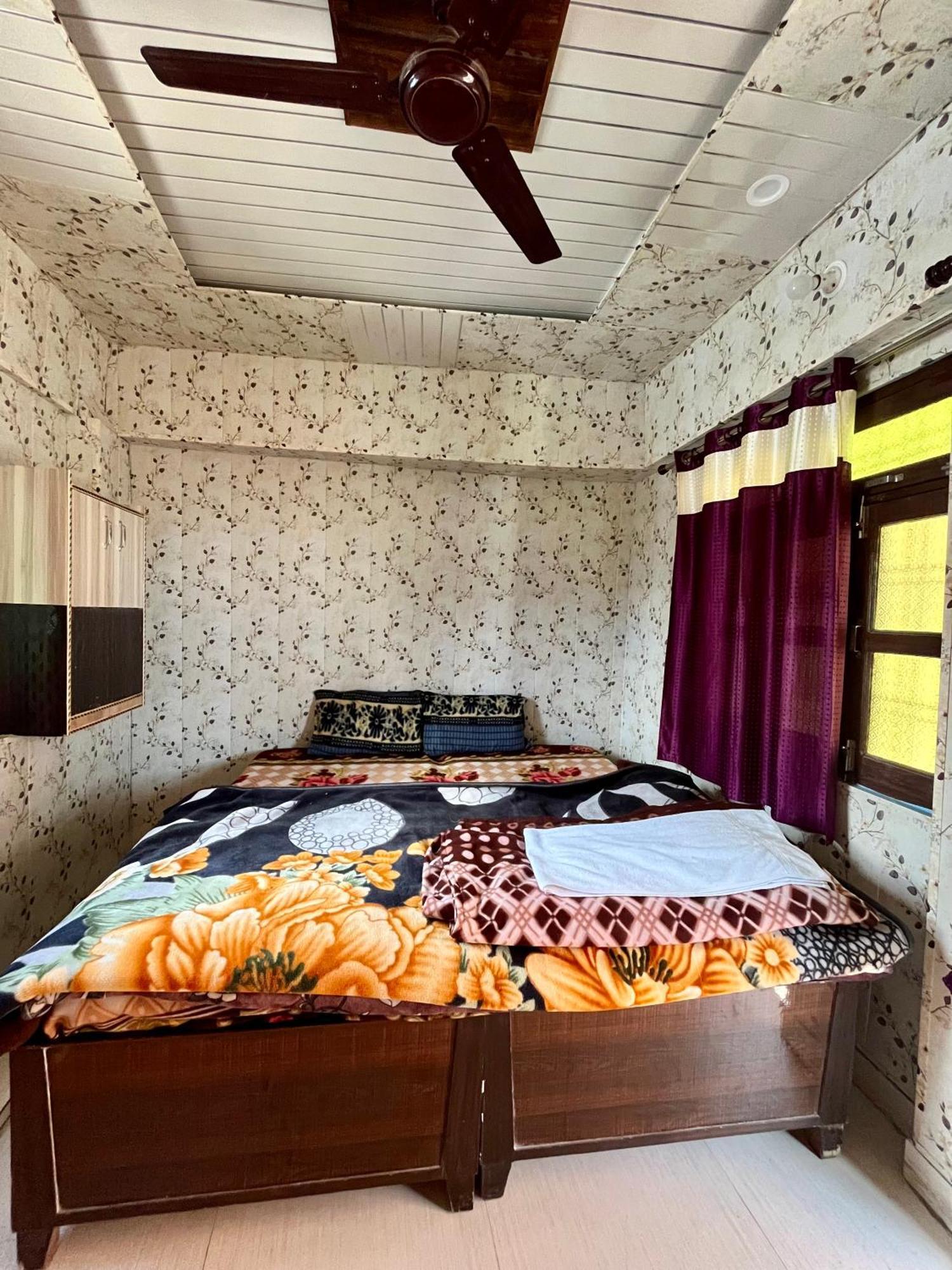 Astha Guest House Gopeshwar Exterior photo