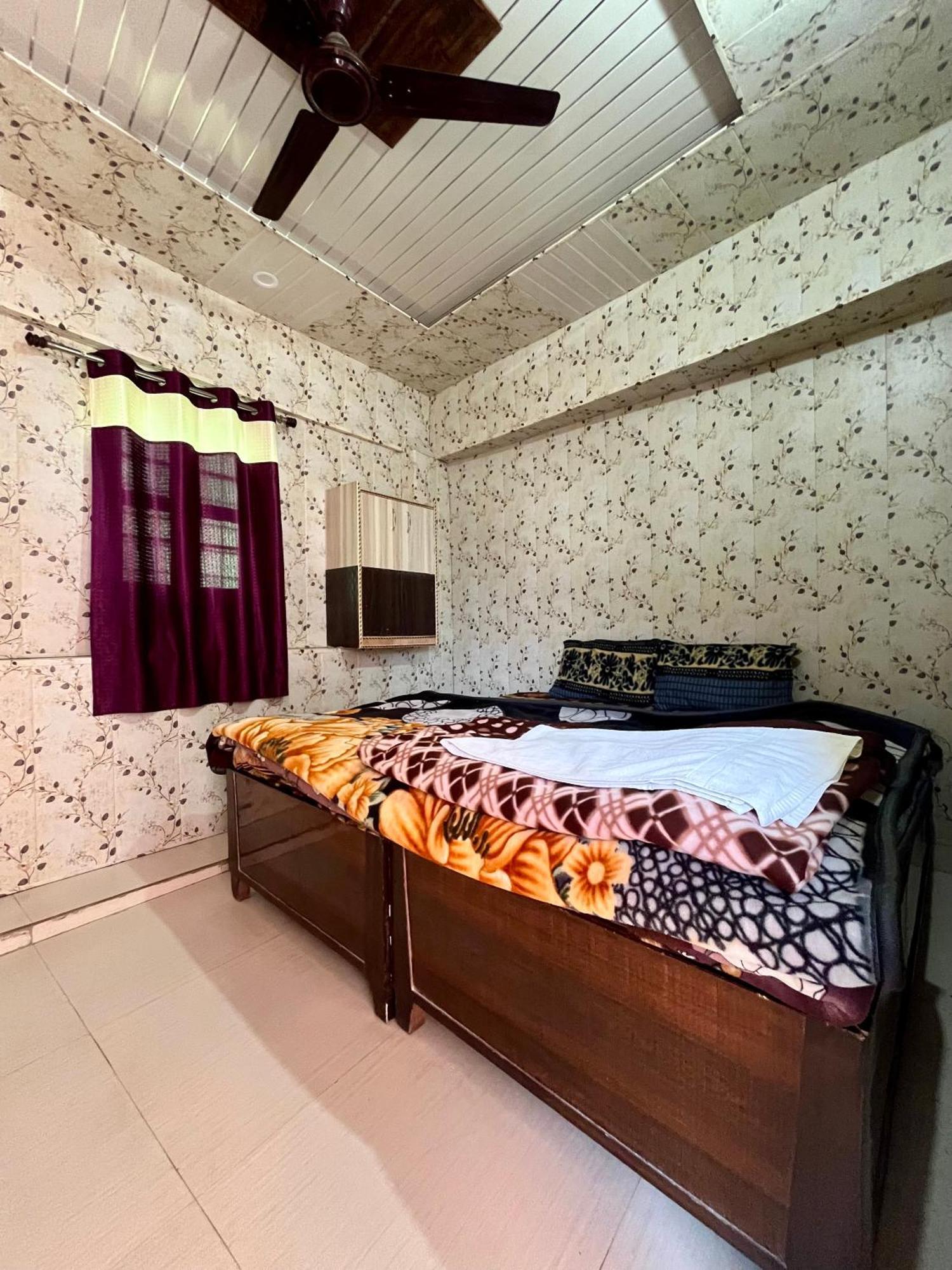 Astha Guest House Gopeshwar Exterior photo